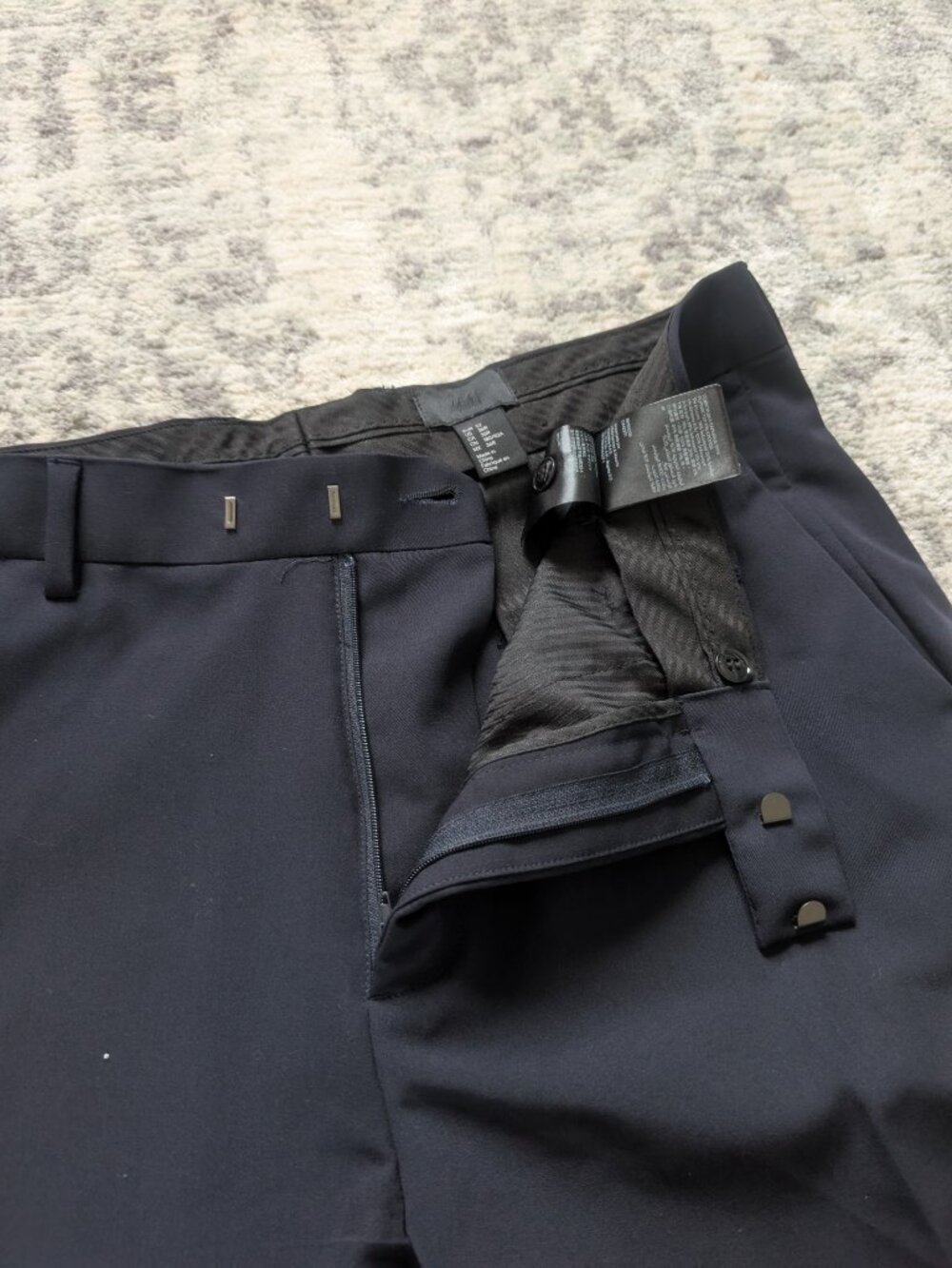 H&M Mens Black Dress Pants 36R Slim Fit Career Office Stretch Trousers - Picture 4 of 6
